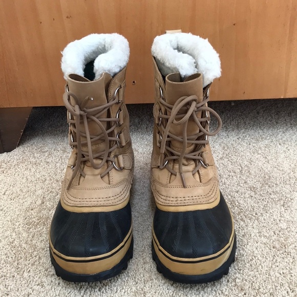 SOREL Size 9 caribou waterproof lace up boots